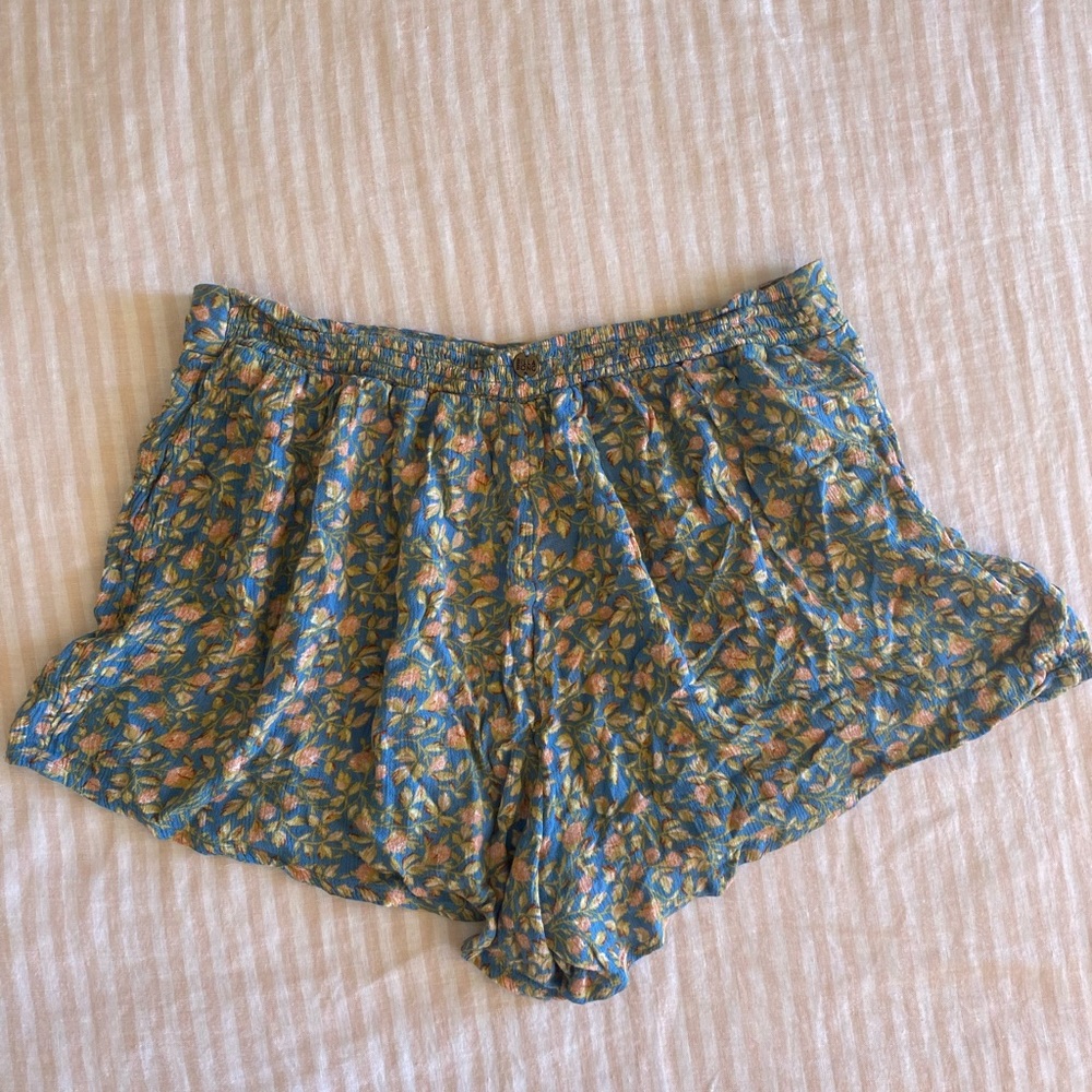 Billabong beach shorts